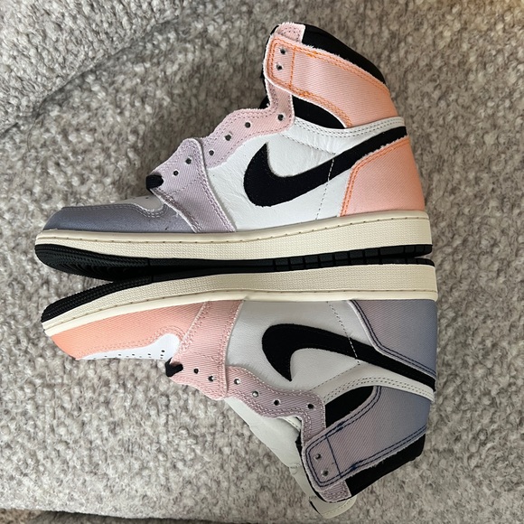 Nike Air Jordan 1 Retro High OG Skyline Sneakers Mens 6.5 W8 New no box - Picture 2 of 7